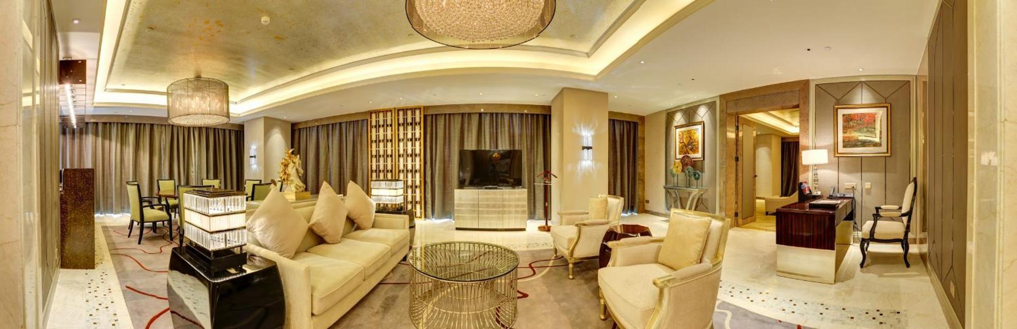 Hotel Ramada Plaza Liuzhou Liudong Extérieur photo